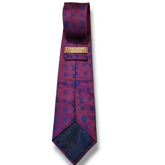 Louis Vuitton 1990's Rare Silk Tie  Mens Red 100% Silk Handmade - Picture 2 of 5